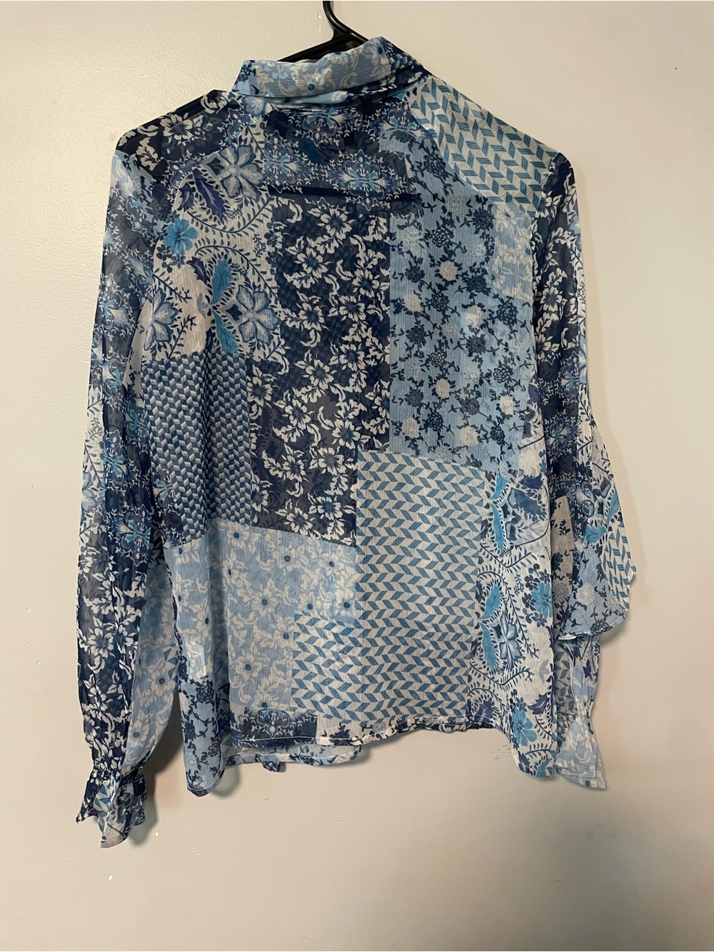Outryt Blue Patchwork Ruffle Blouse Small NWT - Picture 8 of 8